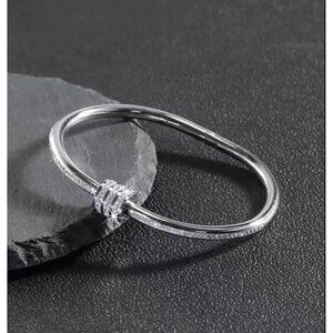 Silver Plated Bangle Open Cuff Bracelet With Textured Design of Shiny Stones NEW